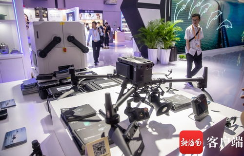 光影消博 機器人、無人機等科技產品引領專業領域創新